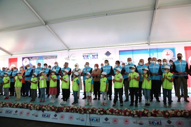 Van Gölü’nü Kirlilikten Kurtaracak Dev Projenin Açılışı Yapıldı