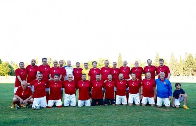 Tbmm Parlamenterler Spor Kulübü Ege’de Sahaya Çıktı