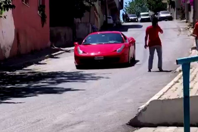 Gizemli İş Adamı Çocukların Hayalini Gerçekleştirdi