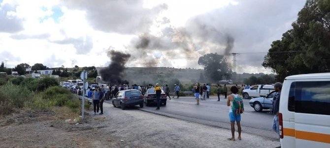 Tunus’ta Halk, Su Kesintileri Protesto Etti