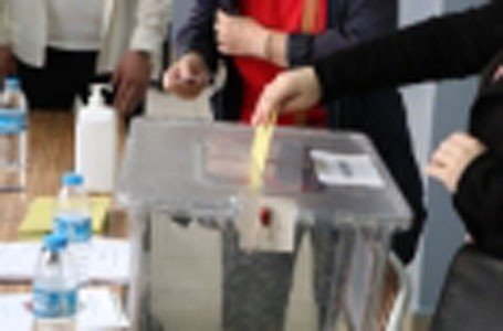 18 Yaşında Muhtar Oldu