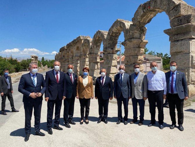 İ̇yi̇ Parti Genel Başkanı Akşener, Niğde’de Esnafla Buluştu