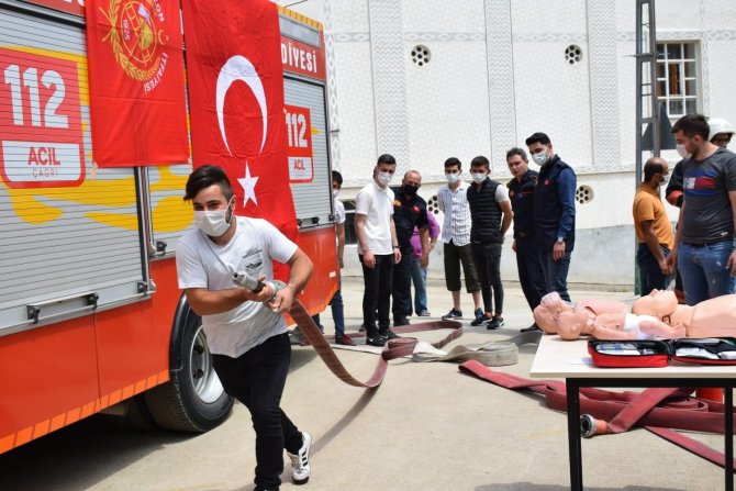 Gönüllü İtfaiyeci Eğitimleri Sürüyor