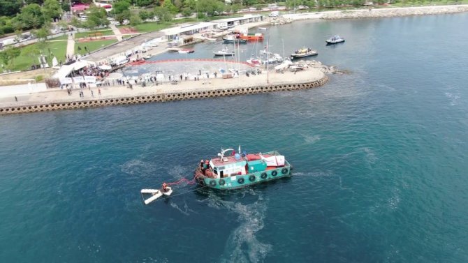 Caddebostan’daki Müsilaj Temizliği Havadan Görüntülendi