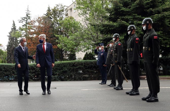 Bakan Akar, Letonya Başbakan Yardımcısı Ve Savunma Bakanı Pabriks İle Bir Araya Geldi