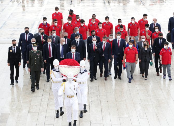 Euroleague Ve Basketbol Süper Ligi Şampiyonu Anadolu Efes, Anıtkabir’de