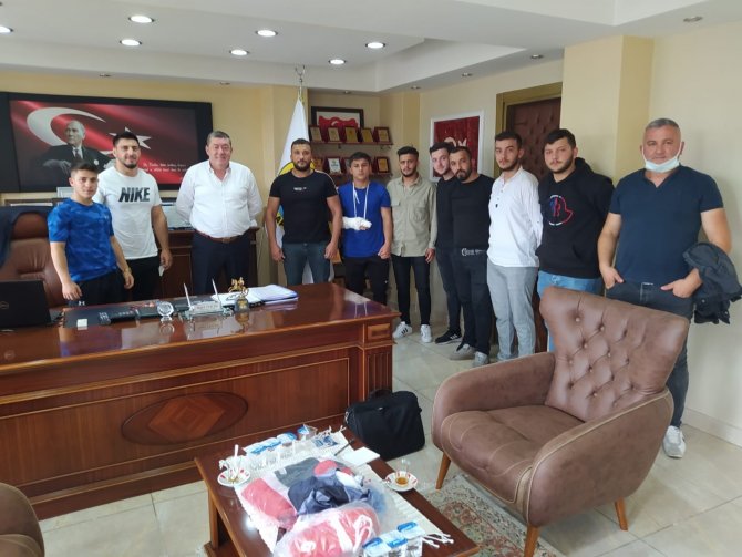 Dünya Ve Avrupa Güreş Şampiyonu Kayaalp’ten Spor Desteği