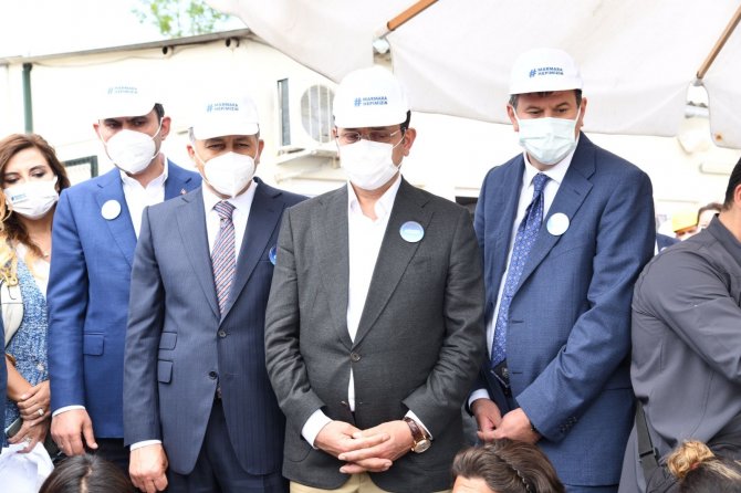 Müsilajla Mücadele Seferberliği Caddebostan Sahili’nde Başladı