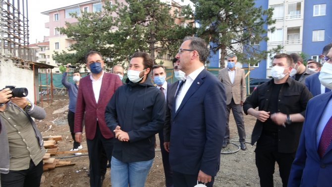 Bakan Kasapoğlu Çankırı’da Yapımı Süren Havuz İnşaatını İnceledi