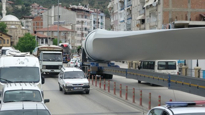 Dev Rüzgar Türbini Kanatları Sinop’a Getirildi