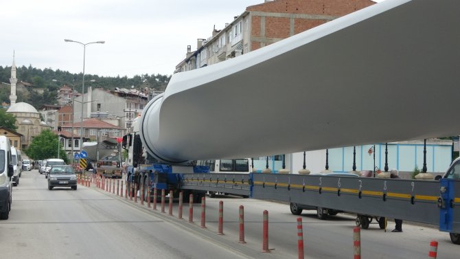 Dev Rüzgar Türbini Kanatları Sinop’a Getirildi