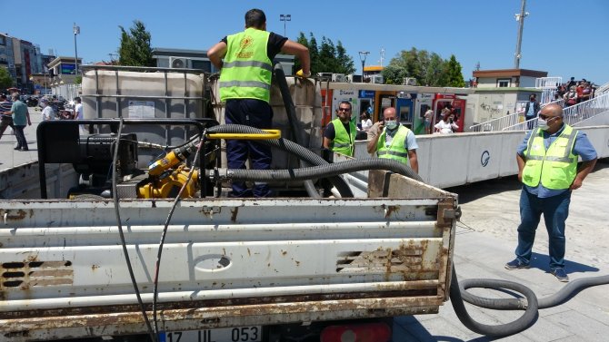 Çanakkale Boğazı’nda Bugün De Müsilaj Temizliği Devam Ediyor