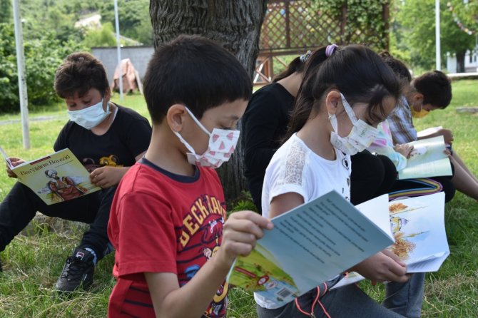 Görele’de Açık Havada Kitap Okuma Etkinliği