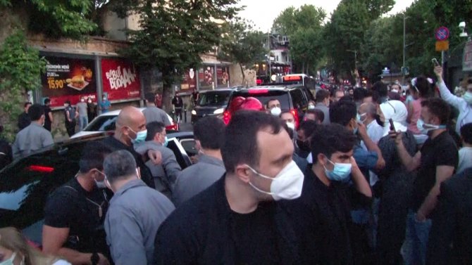 Çengelköy’de Vatandaşlardan Cumhurbaşkanı Erdoğan’a Sevgi Gösterisi