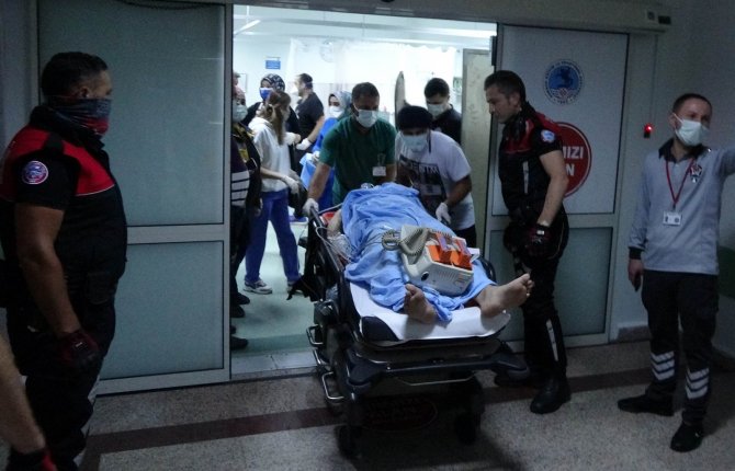 Samsun’da Yunus Polisleri Kaza Yaptı: 2’si Polis 4 Yaralı