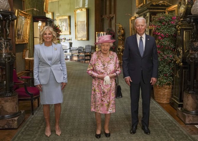 Abd Başkanı Biden, İ̇ngiltere Kraliçesi Iı. Elizabeth İle Bir Araya Geldi