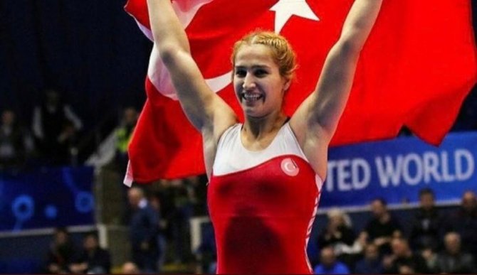 Buse Tosun, Poland Open Güreş Turnuvası’nda Gümüş Madalya Kazandı