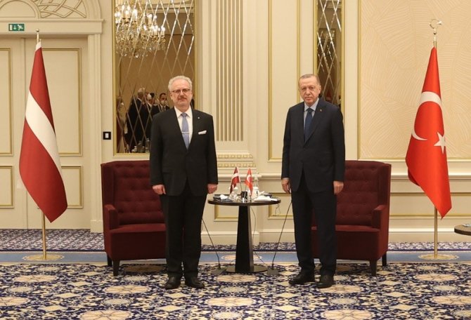Cumhurbaşkanı Erdoğan, Letonya Cumhurbaşkanı Levits İle Görüştü