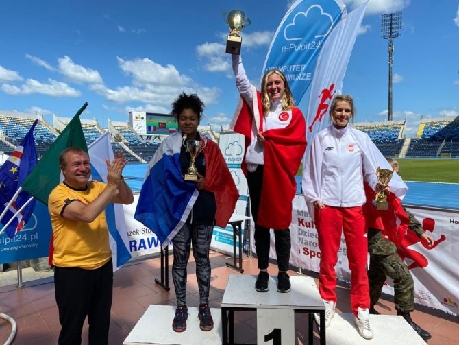 Özel Sporcular Kadın Para Atletizm Milli Takımı, Dünya Şampiyonu