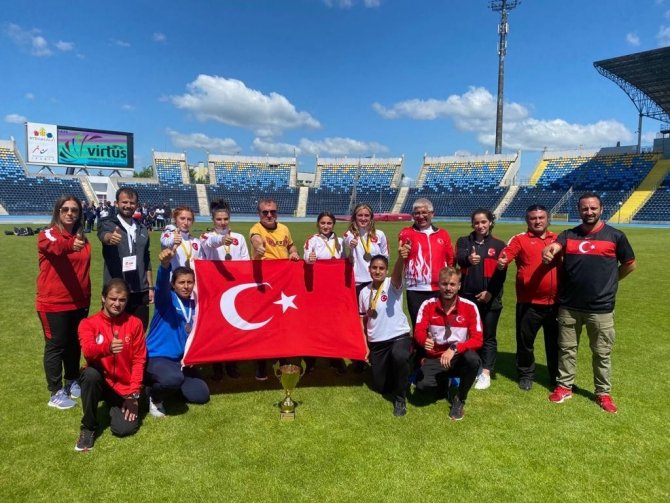 Özel Sporcular Kadın Para Atletizm Milli Takımı, Dünya Şampiyonu