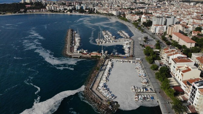 Çanakkale Boğazı’nda 1 Haftada 198 Metreküp Müsilaj Toplandı