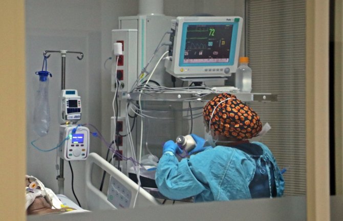 Antalya’da Covid-19 Yoğun Bakım Doktorunu Gözyaşlarına Boğan Olay