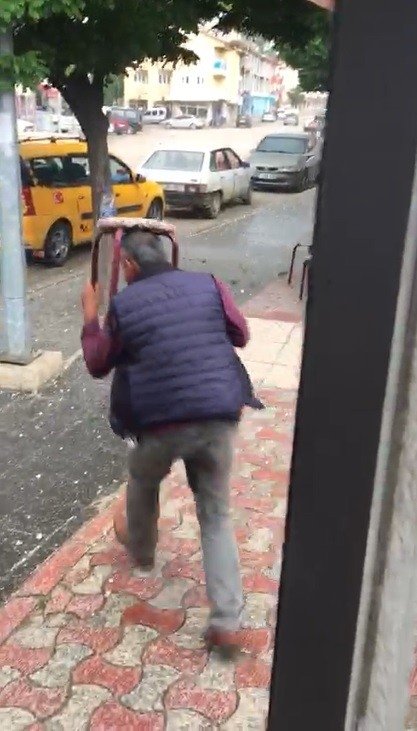 Tokat’a Ceviz Büyüklüğünde Dolu Yağdı