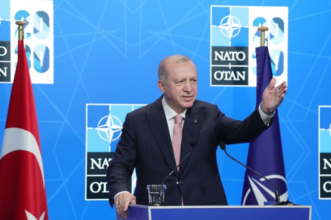 Erdoğan: “Nato’nun Küresel Sınamalar Karşısında Daha Etkin İnisiyatifler Üstlenmesi Gerekmektedir”
