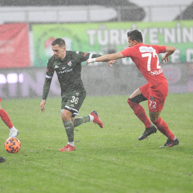 Bursaspor Kulübü, Burak Altıparmak’la Yola Devam Kararı Aldı