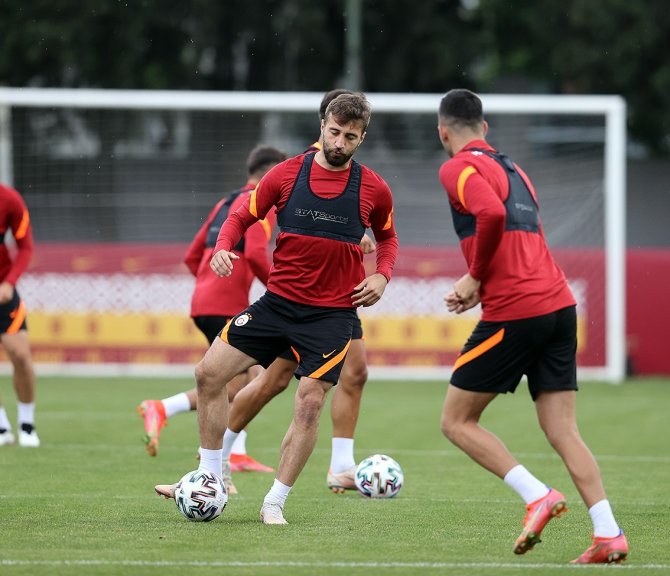 Galatasaray Günü Çift İdmanla Tamamladı