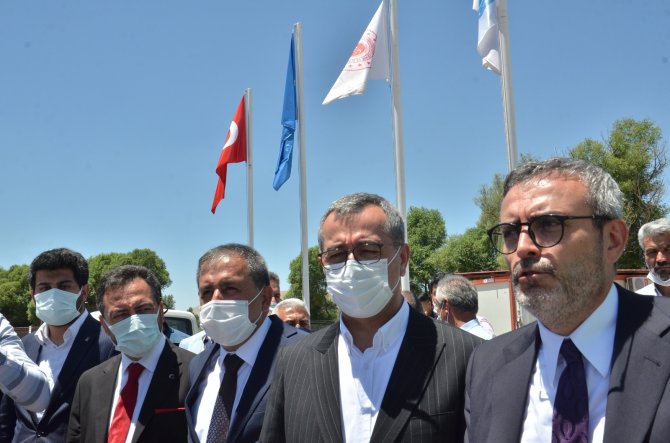 Mahir Ünal’dan Ekrem İ̇mamoğlu’na Müsilaj Göndermesi