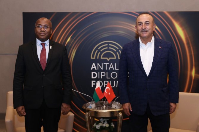 Dışişleri Bakanı Çavuşoğlu’nun Diplomasi Trafiği