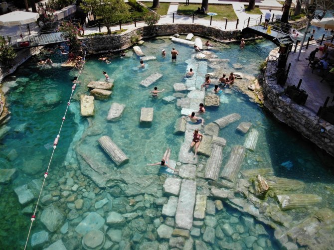 Beyaz Cennet Pamukkale’ye Yerli Ve Yabancı Turistlerden Yoğun İlgi