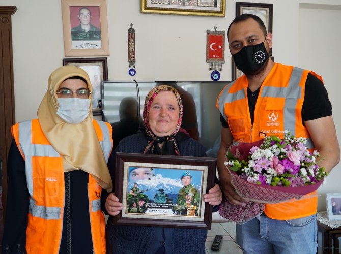 ‘Babalar Günü’nde Şehit Babaları Unutulmadı
