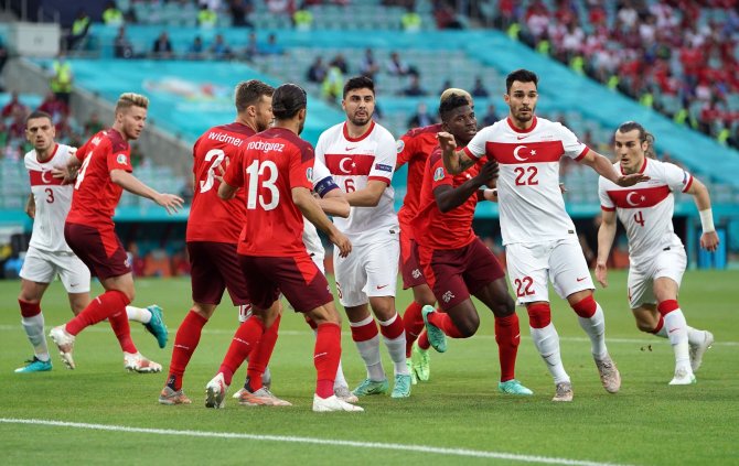 Euro 2020: İ̇sviçre: 1 - Türkiye: 0 (Maç Devam Ediyor)