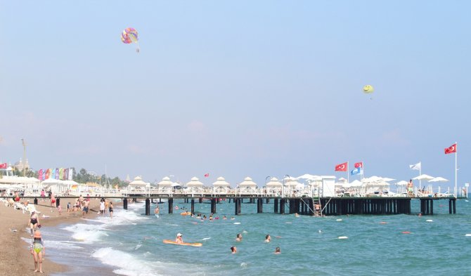 Antalya’ya Akan Rus Turistlerin İlk Adresi Deniz Oldu