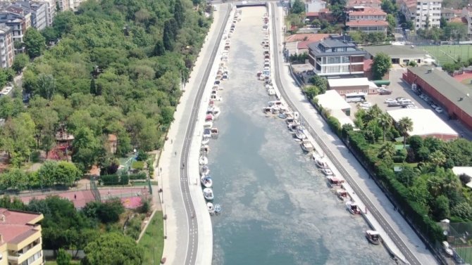 Kurbağalıdere De Deniz Salyası İle Kaplandı