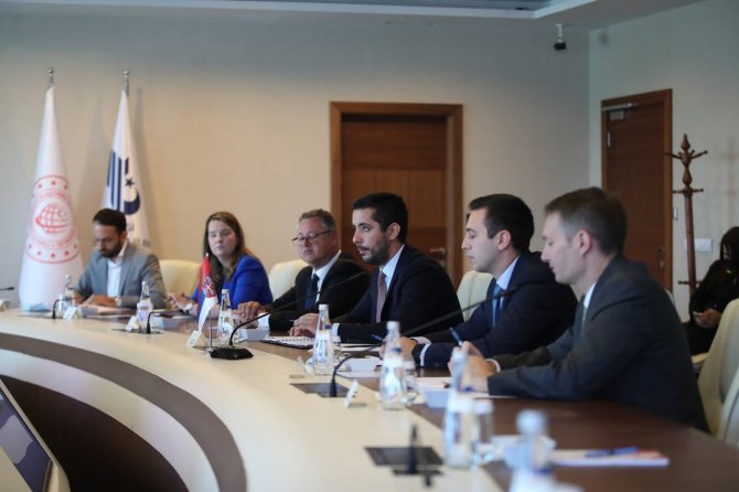 Bakan Karaismailoğlu, Sırp Mevkidaşı Momirovic İle Bir Araya Geldi