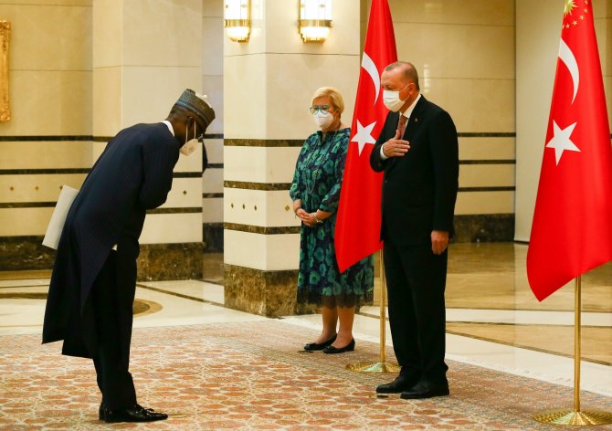Nijerya Büyükelçisi Abba, Cumhurbaşkanı Erdoğan’a Güven Mektubu Sundu