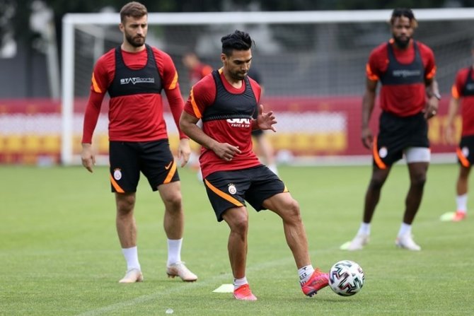 Galatasaray Yeni Sezon Hazırlıklarını Devam Ettirdi