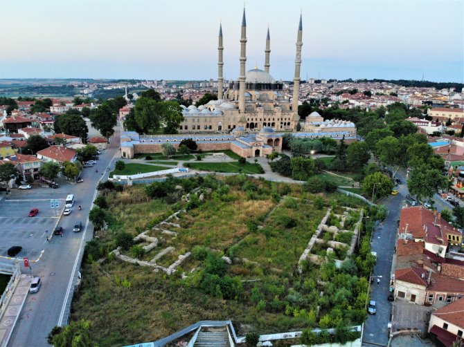 Cumhurbaşkanı Erdoğan Müjdeyi Verdi: Selimiye Cami Meydanı Restore Edilecek