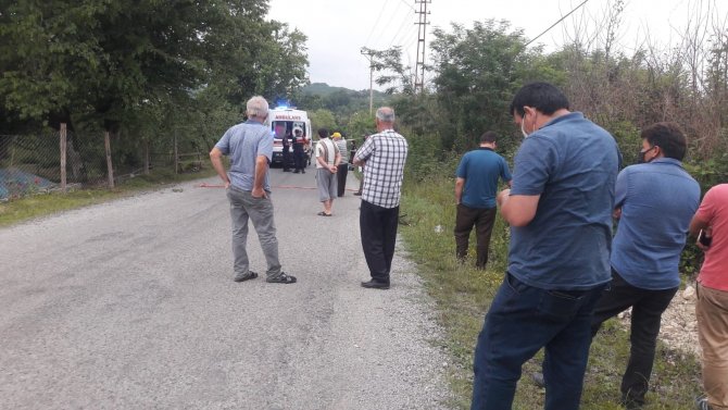 Minibüsün Altında Kalan 5 Yaşındaki Çocuk Hayatını Kaybetti