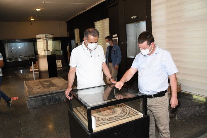 Vali Mahmut Çuhadar, Arkeolojik Kazı Çalışmalarını İnceledi