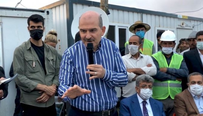 Bakan Soylu Depremzedelerle Bir Araya Geldi