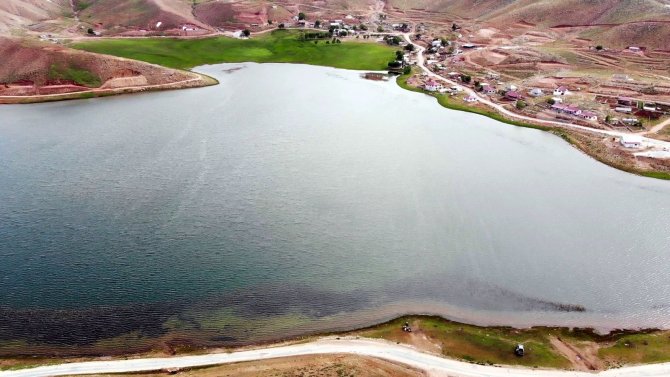 Dipsizgöl Ve Eğrigöl Yapılaşma Tehdidi Altında