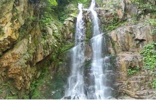 Çağlayanbidi Şelalesi Doğal Güzelliği İle İlgi Çekiyor