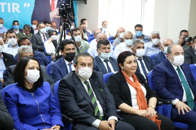 Bakan Varank: Bizim Bakanımız Müsilaj Temizlerken İ̇bb Başkanı Antep’e Gitmiş Baklava Açıyor
