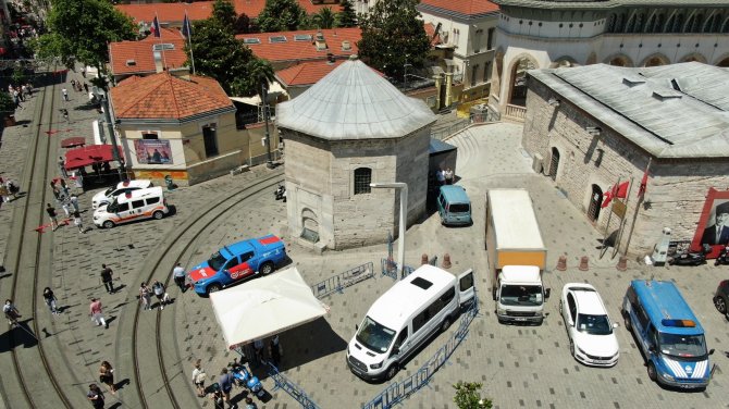 İ̇bb’den Taksim Maksemi’nin Duvarına Jeneratör