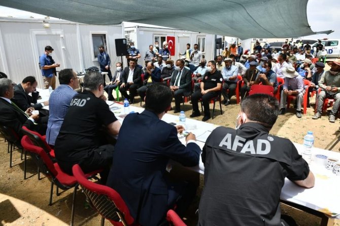 Bakan Yardımcısı Çataklı Depremzedelerle Bir Araya Geldi