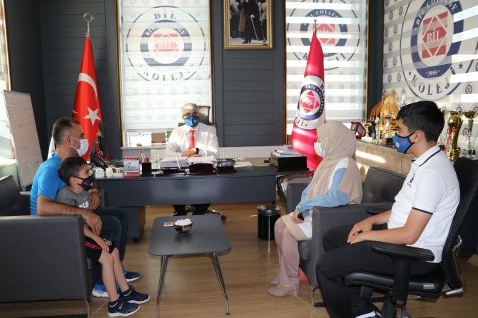 Vanlı Öğrenci Lgs’de Türkiye Birincisi Oldu